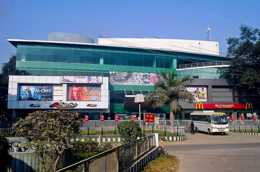 shopping malls in Varanasi 